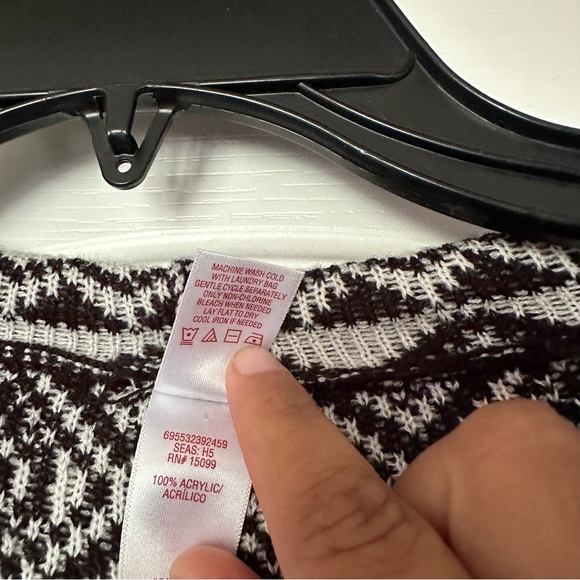 NWT BONGO Plus black and white pattern cardigan with hoodie size 1X - Picture 5 of 6